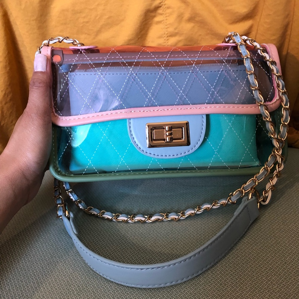 Gorgeous pastel pvc chain mini bag! 🌸